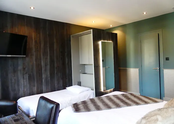Logis Hotel Des Bains